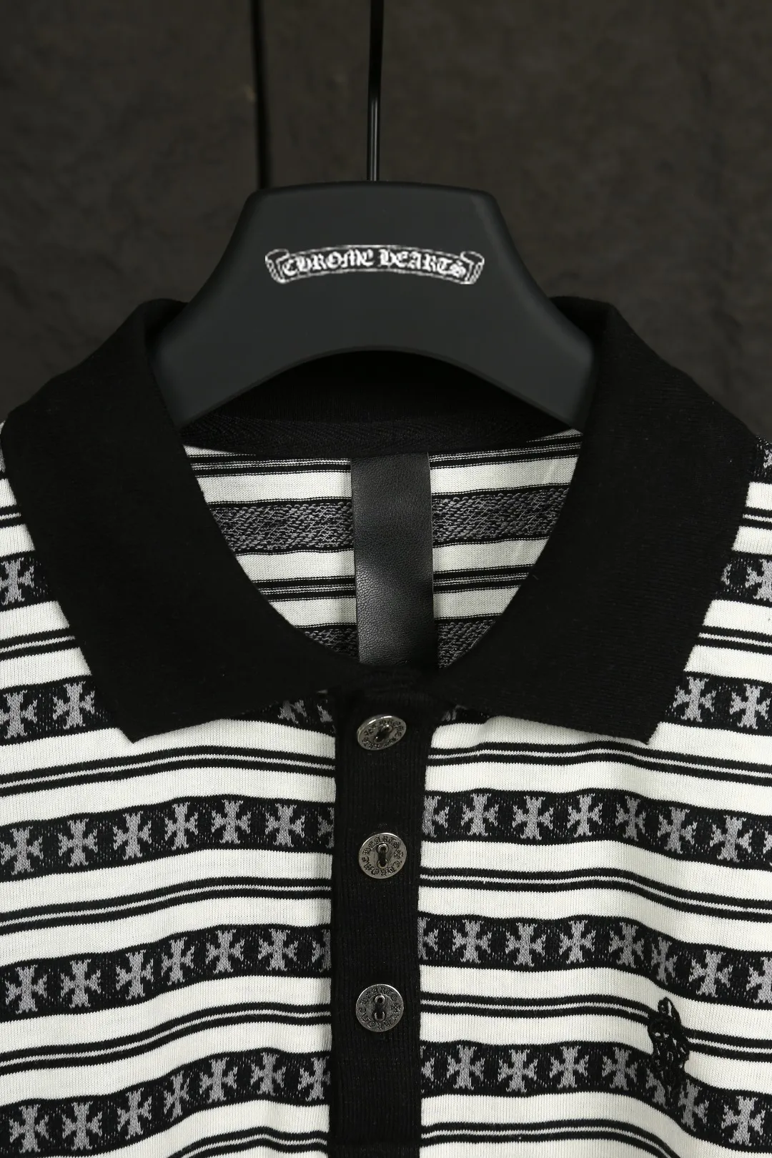 P210 Actual photo [Popular item] Code: 25020# Color: Black/Pink/Blue Size: S to - CH Croix heart niche design cross jacquard striped long sleeves brings striped Polo to Next Levels. Loose fit. Same style for men and women. Lazy and casual. Street style. Three colors. Customized style.